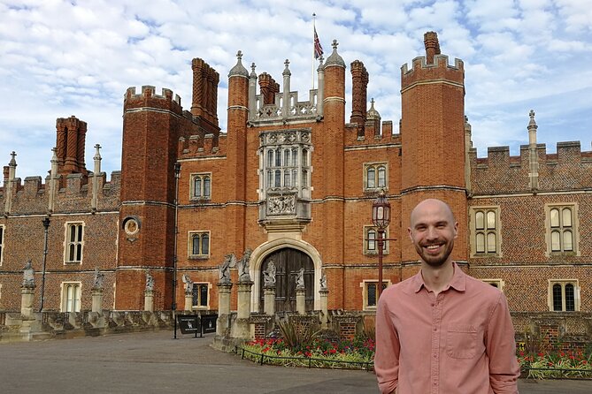 Private Tour of Hampton Court Palace with Award-Winning Architectural Historian - Meet at Hampton Court Palaces Main Entrance