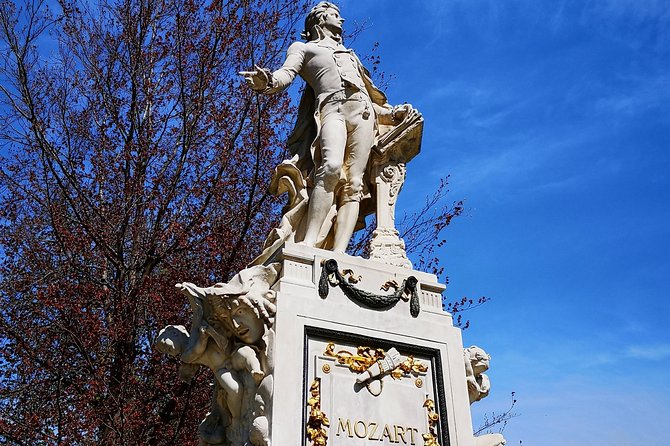 Private tour of historical Vienna with Jan - Starting Point at Stephansplatz in Vienna’s Old Town