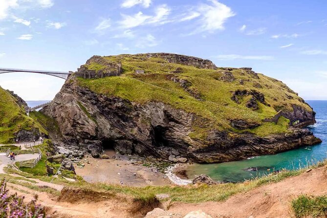 Private Tour of North Cornwall for Breathtakingly Rugged Coast - Exploring Newquay’s Surfing Vibe and Coastal Beauty