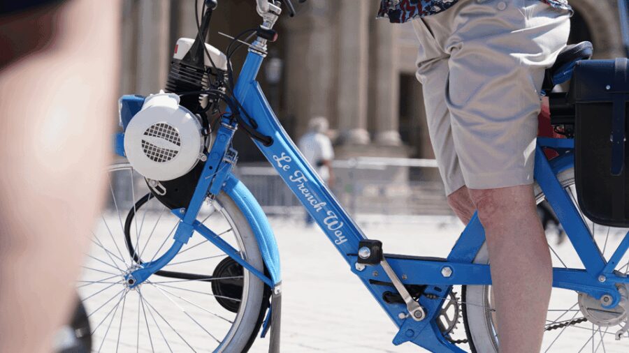 Private Tour of Paris with Vintage Solex French Bikes - Discovering the Right Bank’s Elegance on Electric Solex Bikes