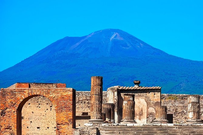 Private Tour Pompeii, Vesuvius and Herculaneum - Exploring Pompeii’s Ancient Streets