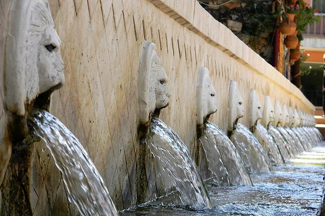 Private Tour Rethymno: Spili, Preveli, Kourtaliotiko, Old Town - Starting from Heraklion and Heading to Rethymnos Old Town