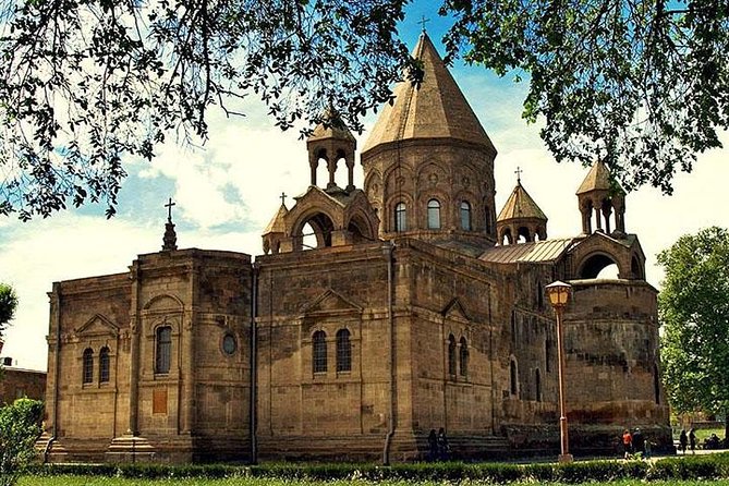 Private tour to Echmiadzin (st Cathedral), Zvartnots, Khor Virap, Garni, Geghard - Marvel at the UNESCO-listed Zvartnots Temple Ruins