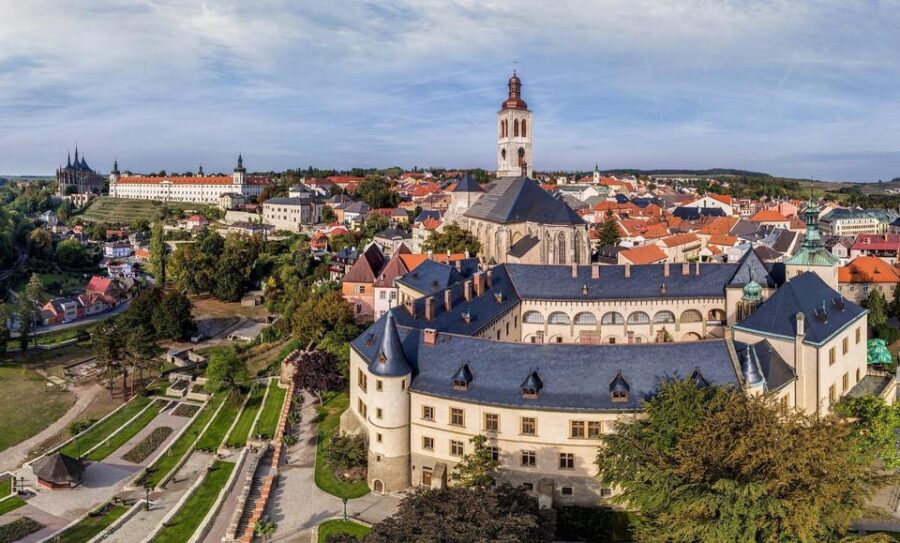 Private Tour to Kutná Hora - Convenience of Private Transport and Pickup Options