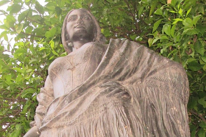 Private tour to the bullring La Maestranza - Ticketing Details and Additional Costs