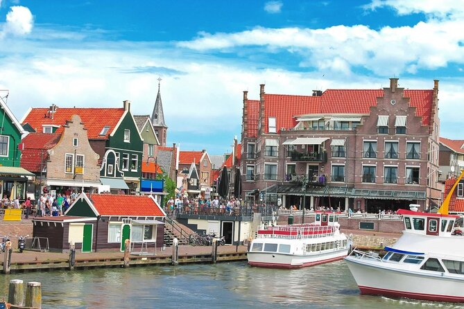 Private Tour Zaanse Schans Windmills, Volendam & Marken - Exploring Zaanse Schanss Iconic Windmills and Open-Air Museum