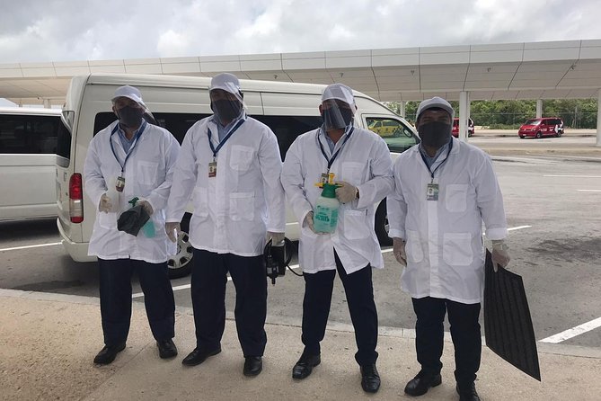 Private Transfer- Airport-Hotel Cancun Up 1 to 5 Passengers - Meeting at Cancun International Airport with Clear Signage