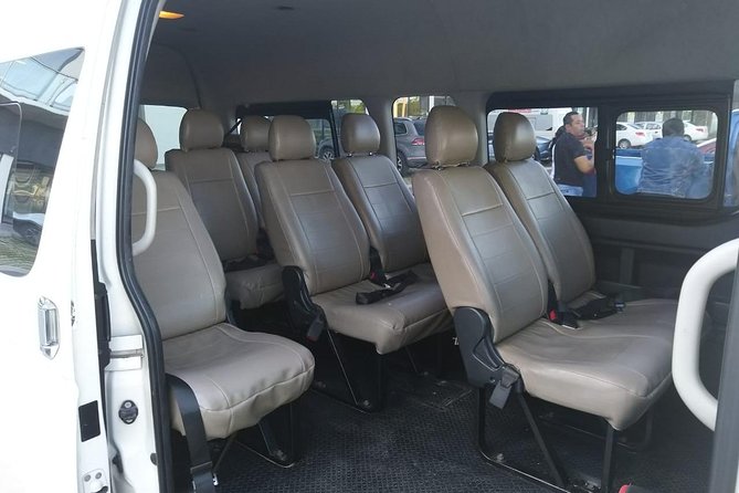 Private Transfer Cancun Airport CUN to Playa del Carmen by Minivan - Minibus - Spacious and Comfortable Transportation Options