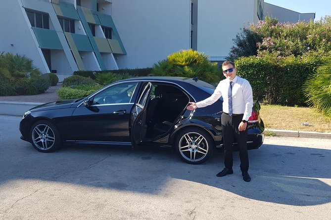 Private transfer Dubrovnik - Zagreb and explore sights along the way - Exploring the Sights of Ston and the Salt Pans