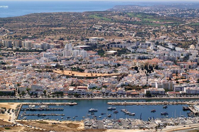 Private Transfer Faro Airport to Lagos - Precise Meeting Point at Faro Airport’s Café Central