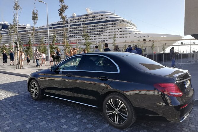 Private Transfer from Airport to Lisbon (Unlimited Waiting Time) - Meet and Greet at Lisbon International Airport