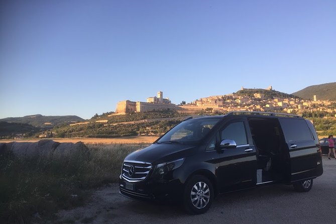 Private transfer from Florence city or airport to Umbria Assisi-Perugia area - The Comfort of a Private Vehicle for Your Group
