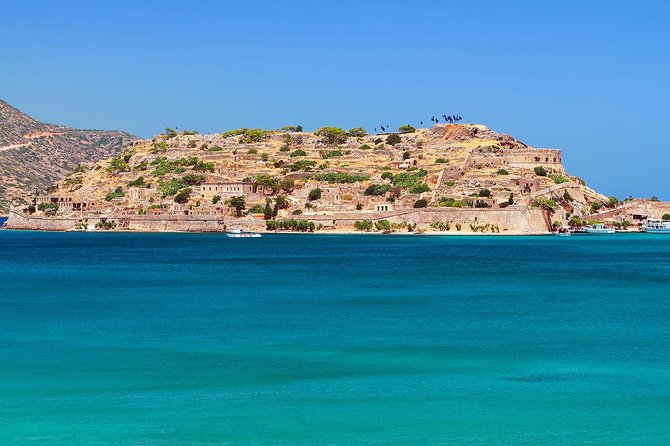 Private Transfer from Heraklion Airport to Elounda - The Mercedes Van: Comfort and Practical Extras