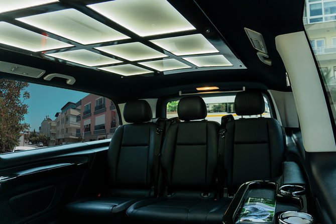 Private Transfer From Izmr Airport to Izmir City Hotels - Mercedes Vehicles and Group Capacity