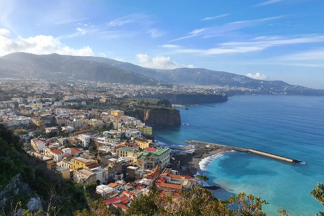 Private transfer from Naples to Sorrento - The Comfort of Air-Conditioned Vehicles and Onboard WiFi