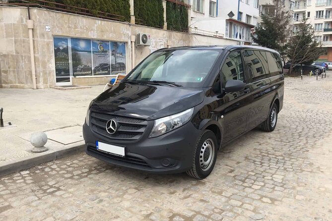 Private Transfer from Prague Airport to Prague City Hotels 1 - 7 pax - Convenient Pickup Point at Václav Havel Airport Prague