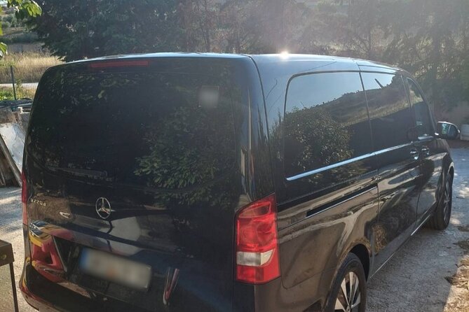 Private transfer from/to the Athens Airport Eleftherios Venizelos - Efficient and Comfortable Private Transfer in Athens