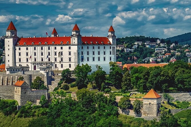 Private Transfer From Vienna To Bratislava, 2h Stop in SchlossHof - Admiring SchlossHofs Baroque Gardens and Outdoors