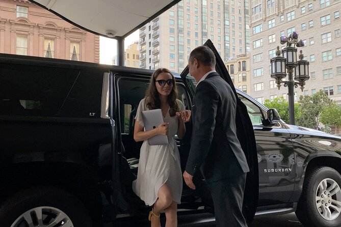 Private transfer from Yountville to SFO - Pickup Locations and Meeting Arrangements in Yountville