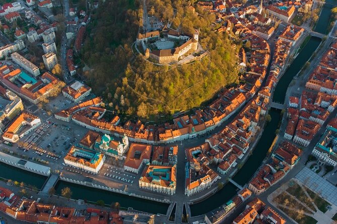 PRIVATE TRANSFER: From Zagreb to Split with Plitvice Lakes tour - Scenic Drive from Zagreb to Split with a Scenic Midway Stop