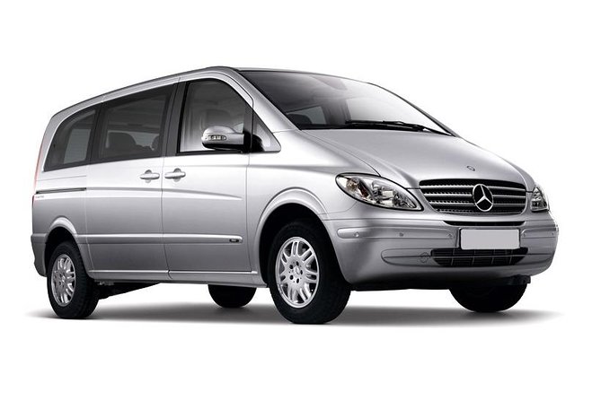 Private Transfer from Zvartnots International Airport to the hotels of Yerevan - Flexibility with Drop-off Locations in Armenia