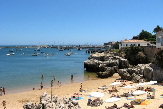 Private transfer: Lisbon Airport to Sintra,Cascais and Estoril - The Comfort and Convenience of Air-Conditioned Vehicles