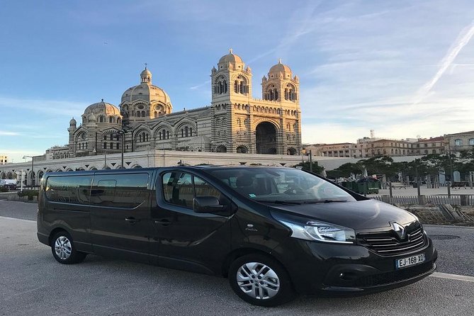 Private Transfer Marseille city center to the Airport by Minivan - Key Points