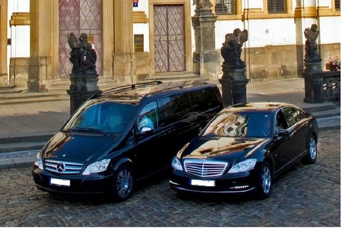 Private Transfer Nice Airport (NCE) to Antibes - Starting Point: Nice Airports Easy Pickup Location