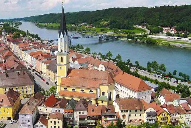 Private Transfer Vilshofen to Prague or Prague to Vilshofen - Highly Rated by Travelers for Professionalism and Flexibility