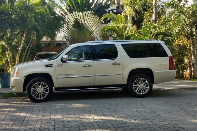 Private Transportation by SUV from the Airport to Cancun Hotel Zone - Inside the Private SUV: Comfort and Safety First