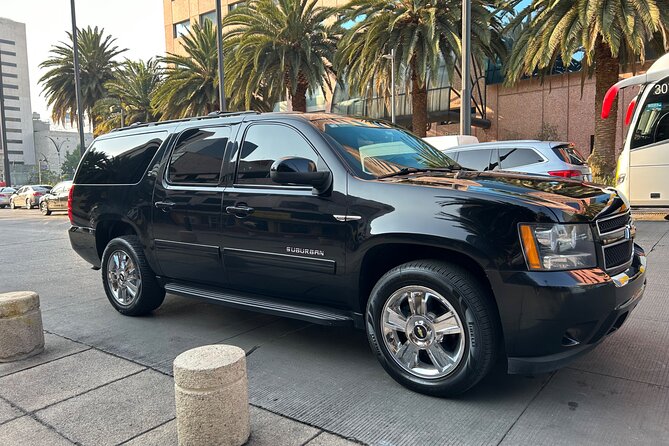 Private Transportation from the Airport to Mexico City - The Spacious Chevrolet Suburban for Comfort and Luggage