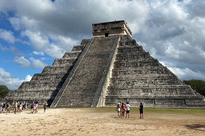 Private Transportation to Chichen Itza from Merida - The Journey to Chichen Itza in Comfort and Style