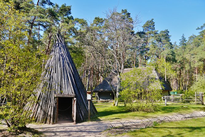 Private Trip to Latvian Open-Air Museum and Riga Motor Museum - Discovering Riga Motor Museum’s Vintage Fleet