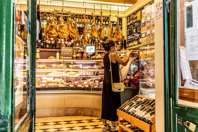 Private Tuktuk Tour with Portuguese Tapas and Wine - What Makes the Electric Tuk Tuk Unique in Lisbon