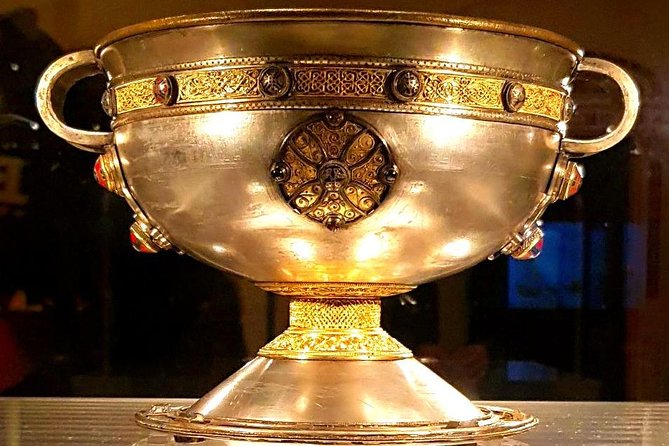 Private Ultimate Day in Dublin (Walking Tour) - Visiting the Oscar Wilde Monument and Celebrating Irish Literary Icons