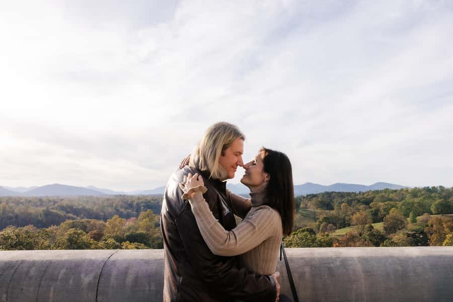 Private Vacation Photoshoot with Photographer in Portland - Customizable Schedule for 30 Minutes or 1 Hour