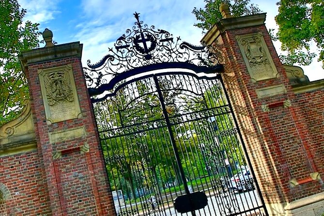 Private Walking Food Tour in Boston - Harvard and Cambridge - Discovering The Charles Hotel and Its Connection to JFK