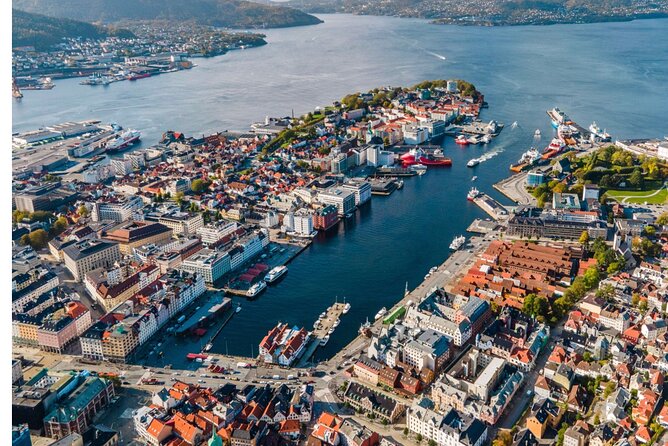 Private Walking Tour- Bergen Classics - Bergenhus Fortress: A Medieval Stronghold with a Rich Past