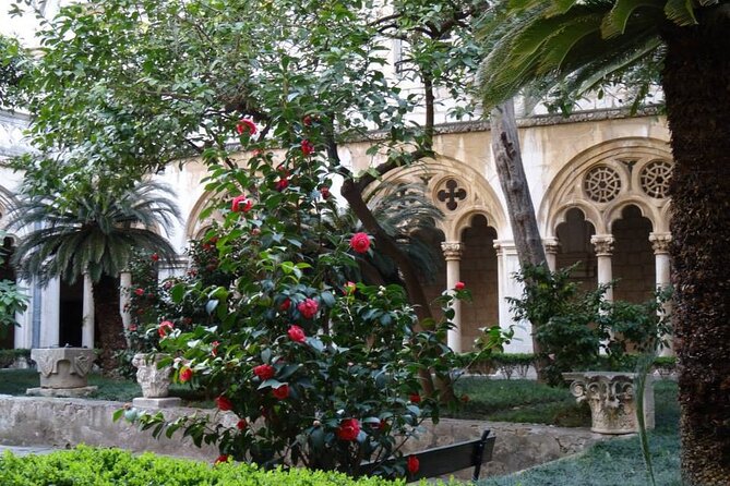 Private Walking Tour of Dubrovnik and its Ancient Walls - Detailed Stop at Onofrio’s Fountain and Medieval Aqueduct