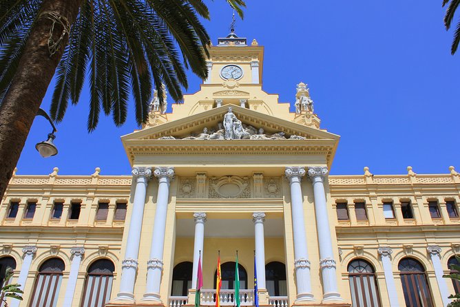 Private walking tour - Welcome to Malaga: Starting at the Dark Door