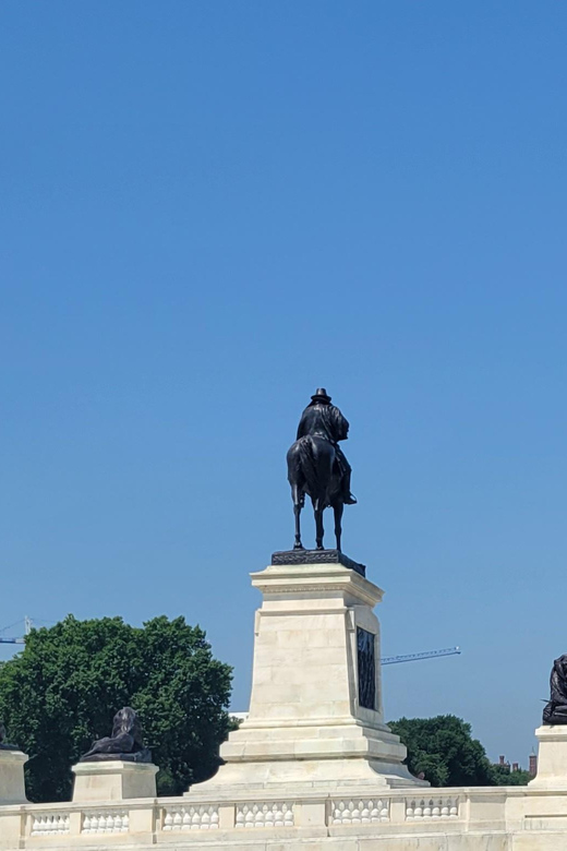 Private Washington DC Grand Tour with Changing of the Guard. - Starting Point: Hotel Pickup and Custom Drop-off