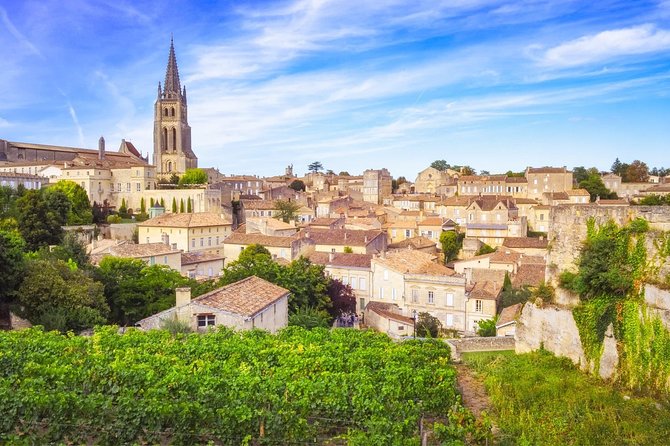 Private wine trip to Saint-Emilion aboard vintage French presidential car - Visiting Iconic Châteaux and Wine Estates