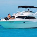 Private Yacht - 46 ft SeaRay Cancun Bay Snorkel 23P4 - Yacht Features and Capacity for a Luxurious Experience