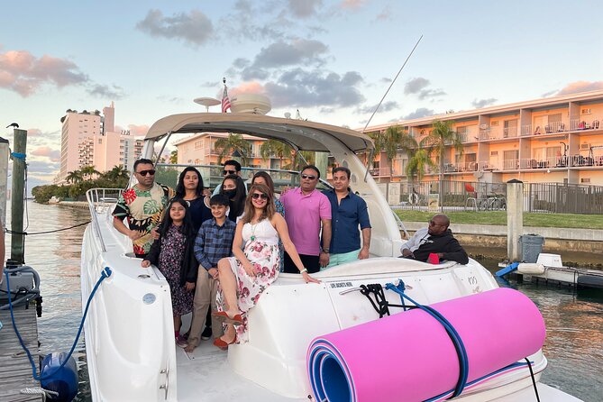 Private Yacht Rental Miami, Customizable Tours, Dolphin Watching - Visiting the Exclusive Haulover Sandbar