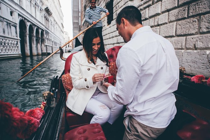 Proposal Photographer in Venice - What to Expect During the One-Hour Photoshoot