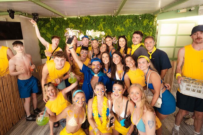 Pub Crawl in Cyclades - Second Venue: Circus Bar with Live Music