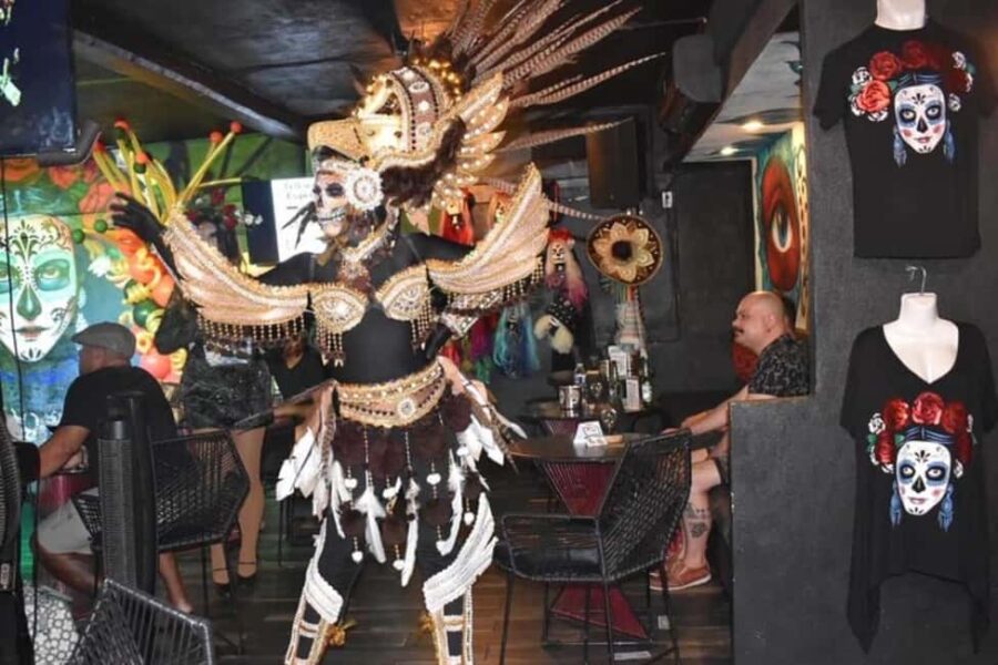 Puerto Vallarta: Cabaret Show with Cocktails & Costumes - The Highlights of the Mexican Cantina Experience