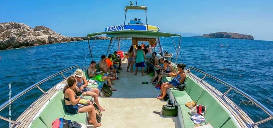 Puerto Vallarta: Marietas Paradise Tour + Lunch & Open Bar - Onboard Experience: Comfortable Sailing with Excellent Service
