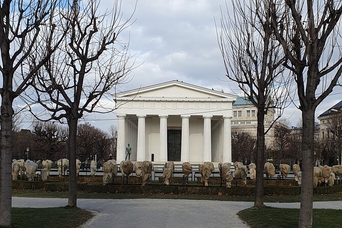 Puzzle tour: Mythical Hofburg - How the Virtual Puzzle Tour Begins at the Volksgarten