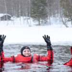 Pyhätunturi: Ice Floating & Sauna Experience - Preparation: What to Bring for the Ice Floating Experience